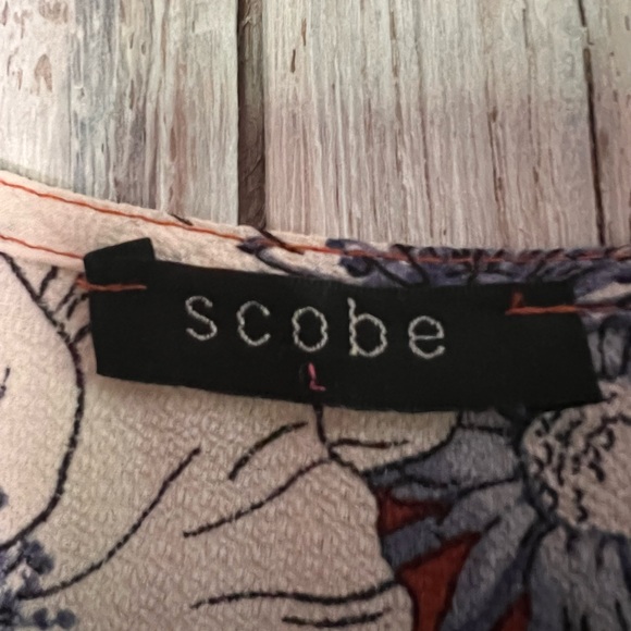 Scobe Floral Dress - Picture 5 of 8